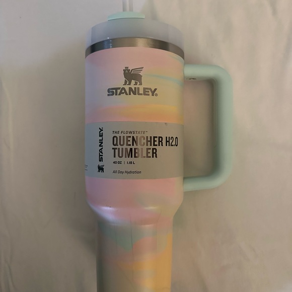 🚨SOLD OUT🚨Stanley 40oz Clean Slate Tumbler Warm Serene BrushStoke NWT - Picture 3 of 3